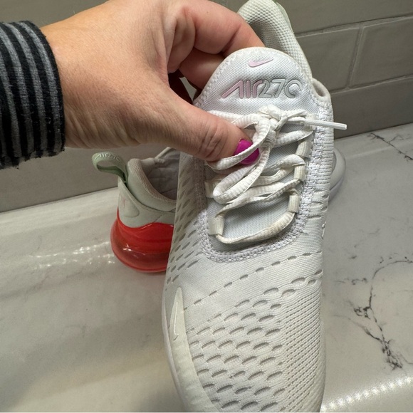 Nike Air Max 270 White Pink Coral Women’s 7.5 / 6Y Sneakers Running Shoes - Picture 15 of 16